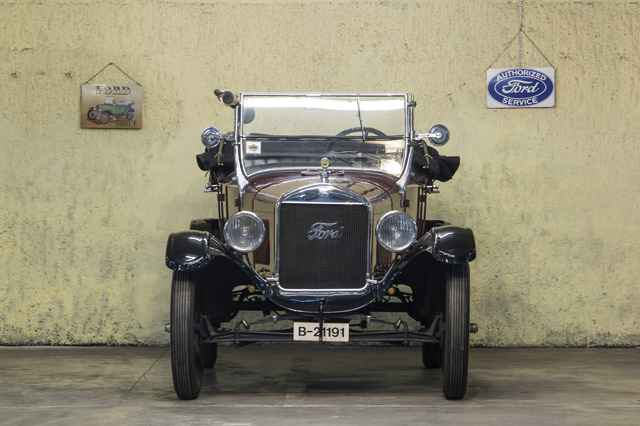 Ford_T_front_res