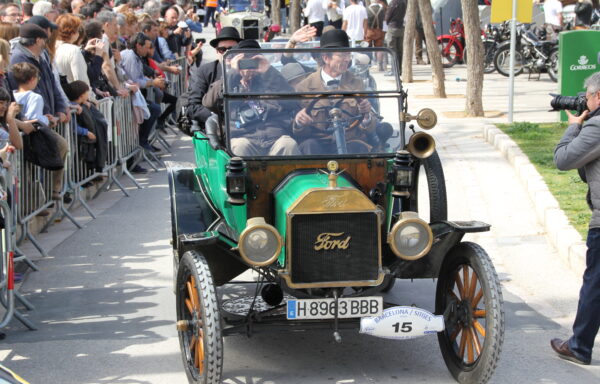 1913 – Ford T