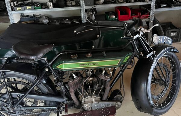 1921 – ROYAL ENFIELD